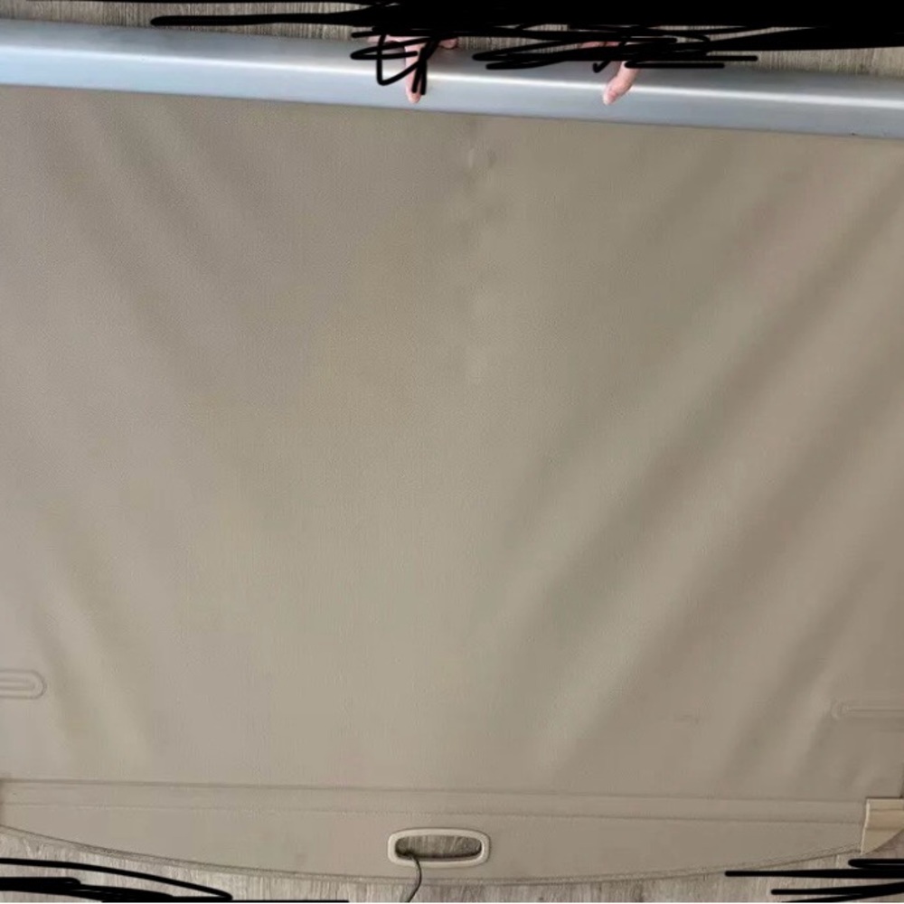 Retractable Cargo Cover for a 2011-13 Kia Sorento